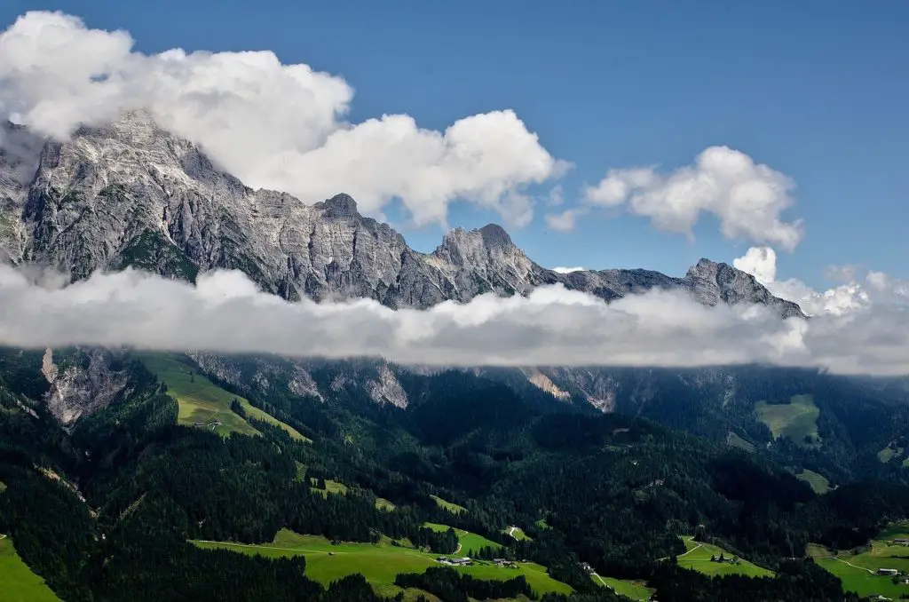 OVERWHELMING Synonyms and Related Words. What is Another Word for