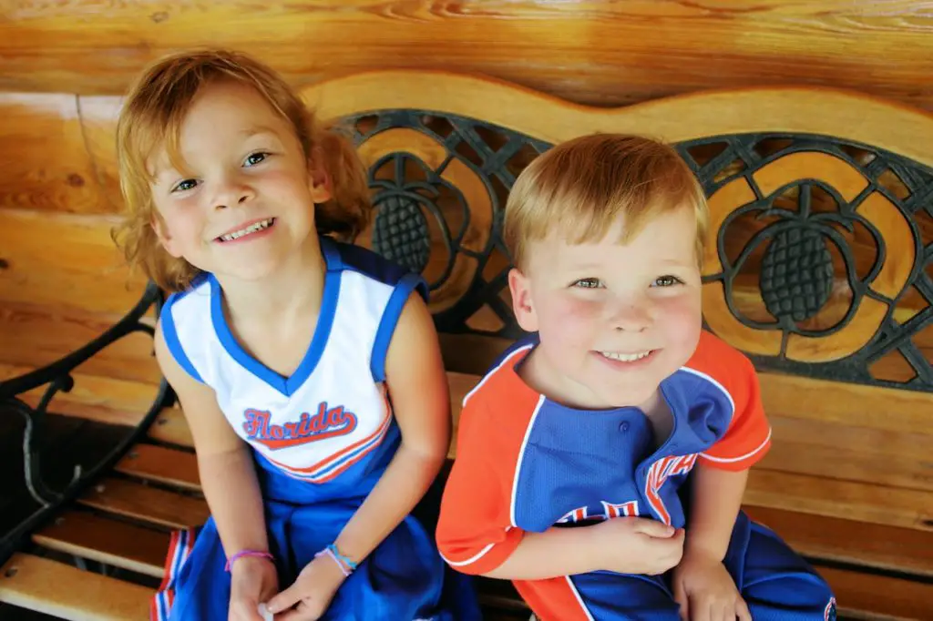 YELL Synonyms and Related Words. What is Another Word for YELL