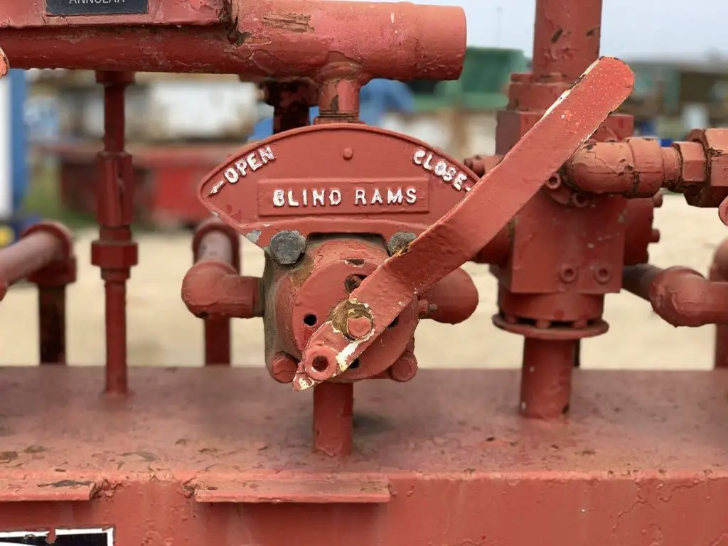 CHOKE Synonyms and Related Words. What is Another Word for CHOKE