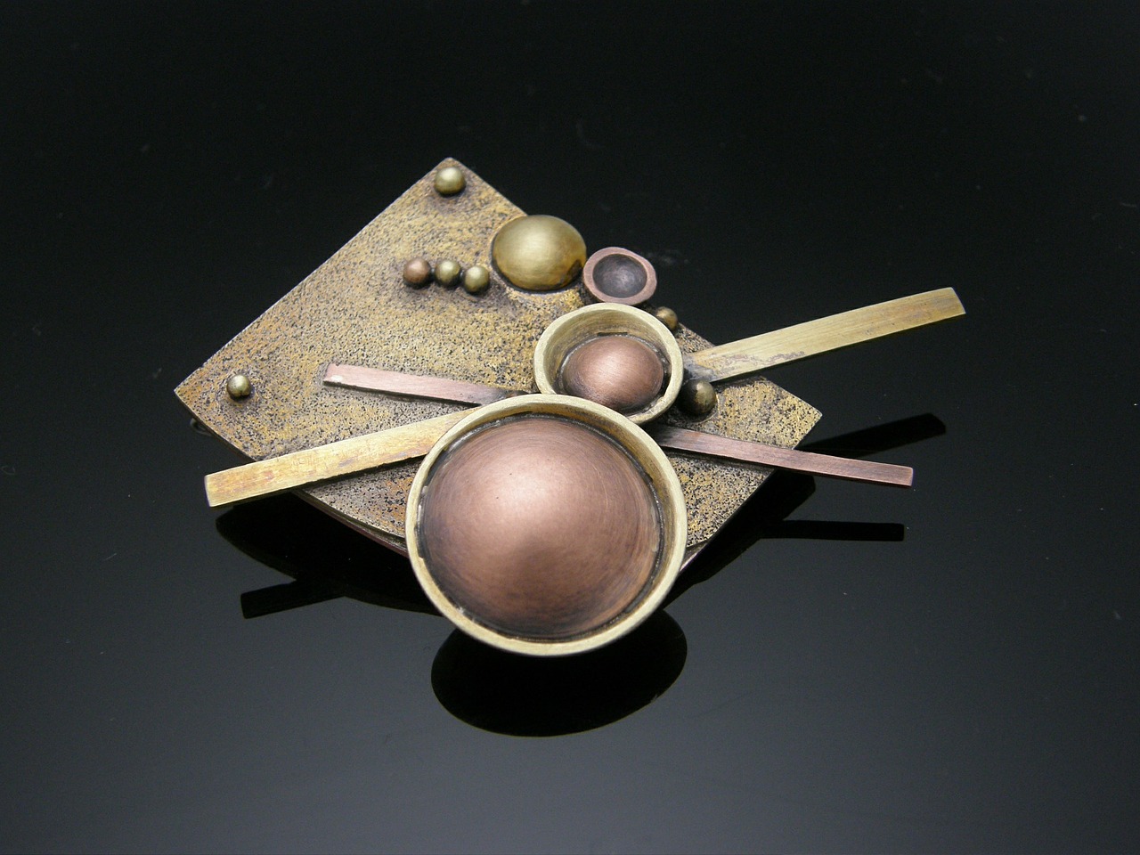 BROOCH Synonyms and Related Words. What is Another Word for BROOCH